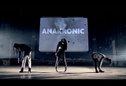 ALLOUT_ANAKRONIC